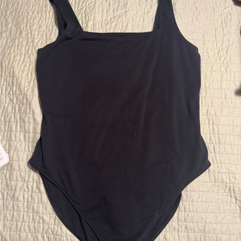Old Navy Black and Tan Apparel